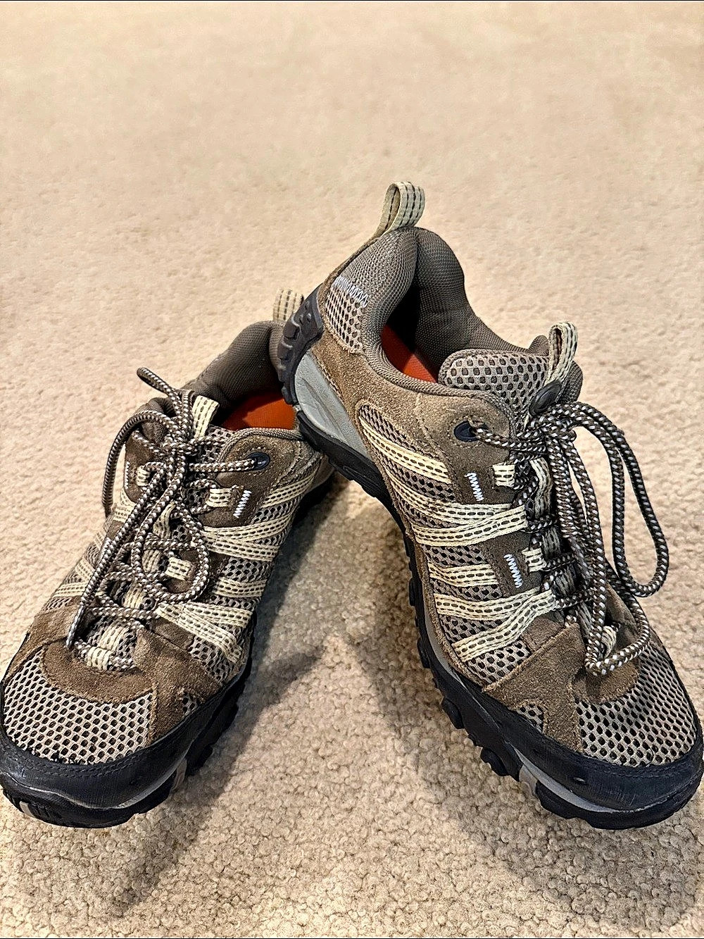 Merrell Athletic Shoes in Brown & Gray 8.5